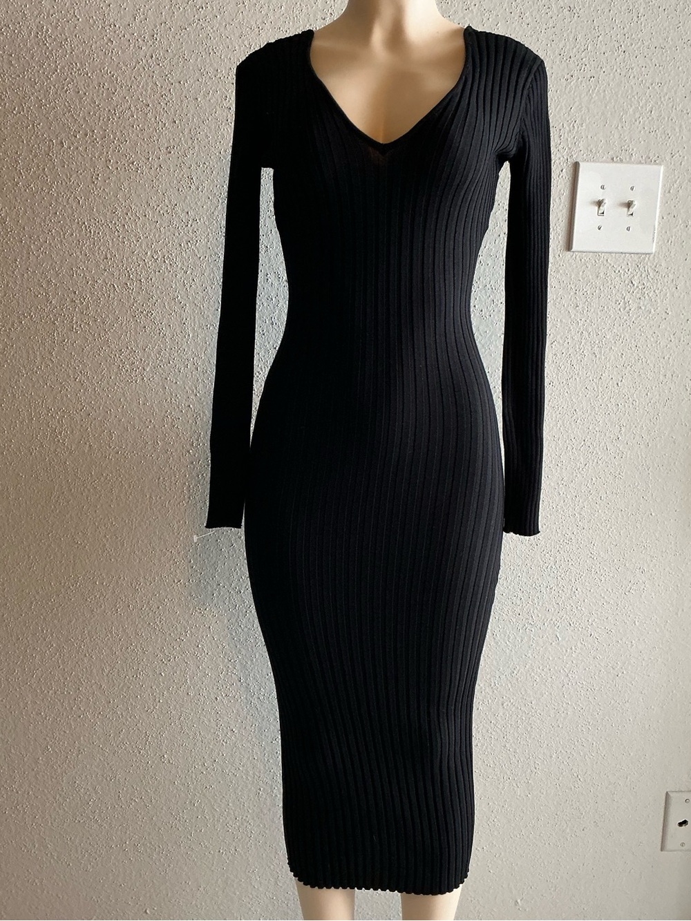 Fashion Nova Black Ribbed V-Neck Long Sleeve Midi Bodycon Dress